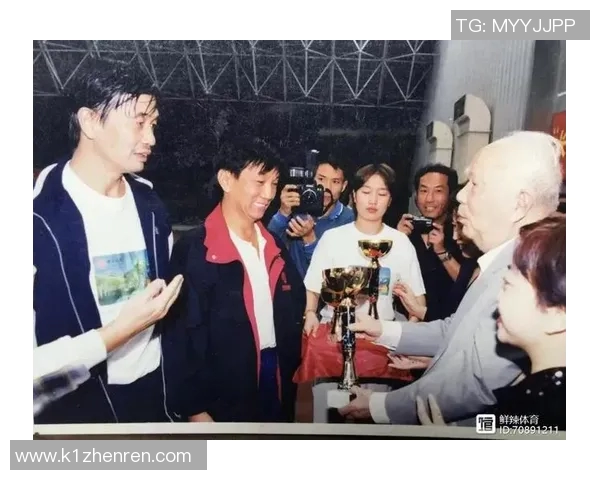 2026年3月份新闻对话李芳探索她的网球生涯与奋斗历程的背后故事